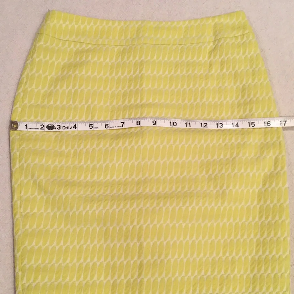 Ann Taylor excellent ann